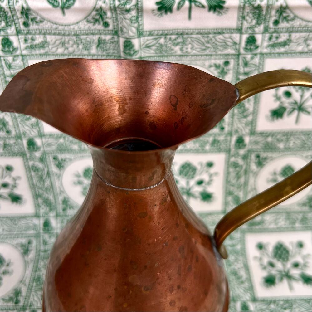 Vintage 50s Copper Pitcher Jug Brass Handle Rustic Country Decor - Picture 2 of 10